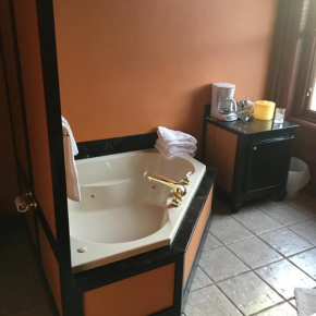  Main Street Bed & Breakfast  Ганнибал